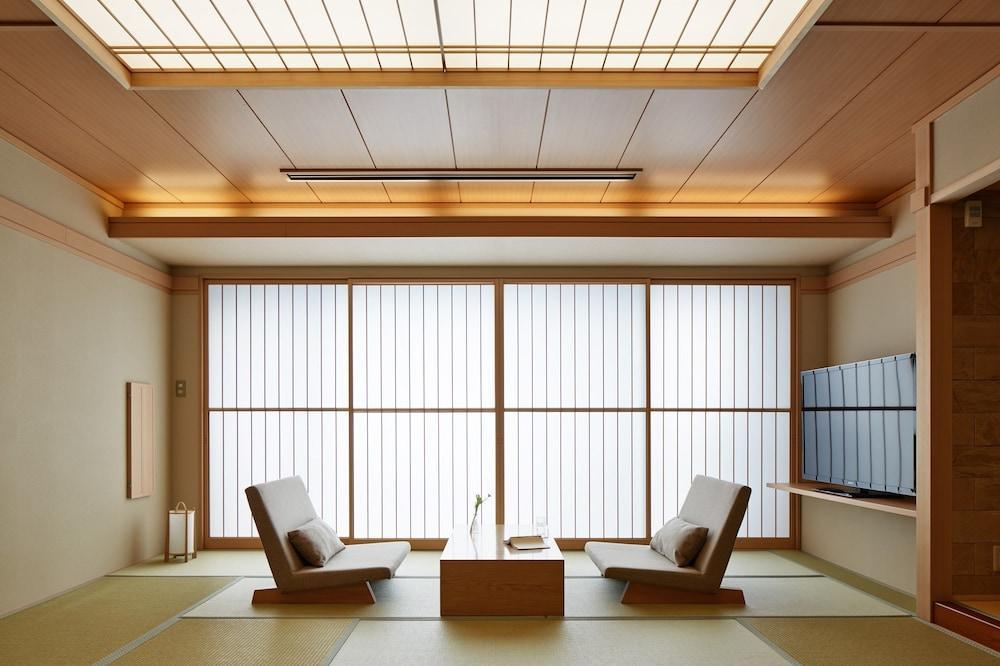 Fujikawaguchiko Onsen Konanso Hotel Ngoại thất bức ảnh A shōji window