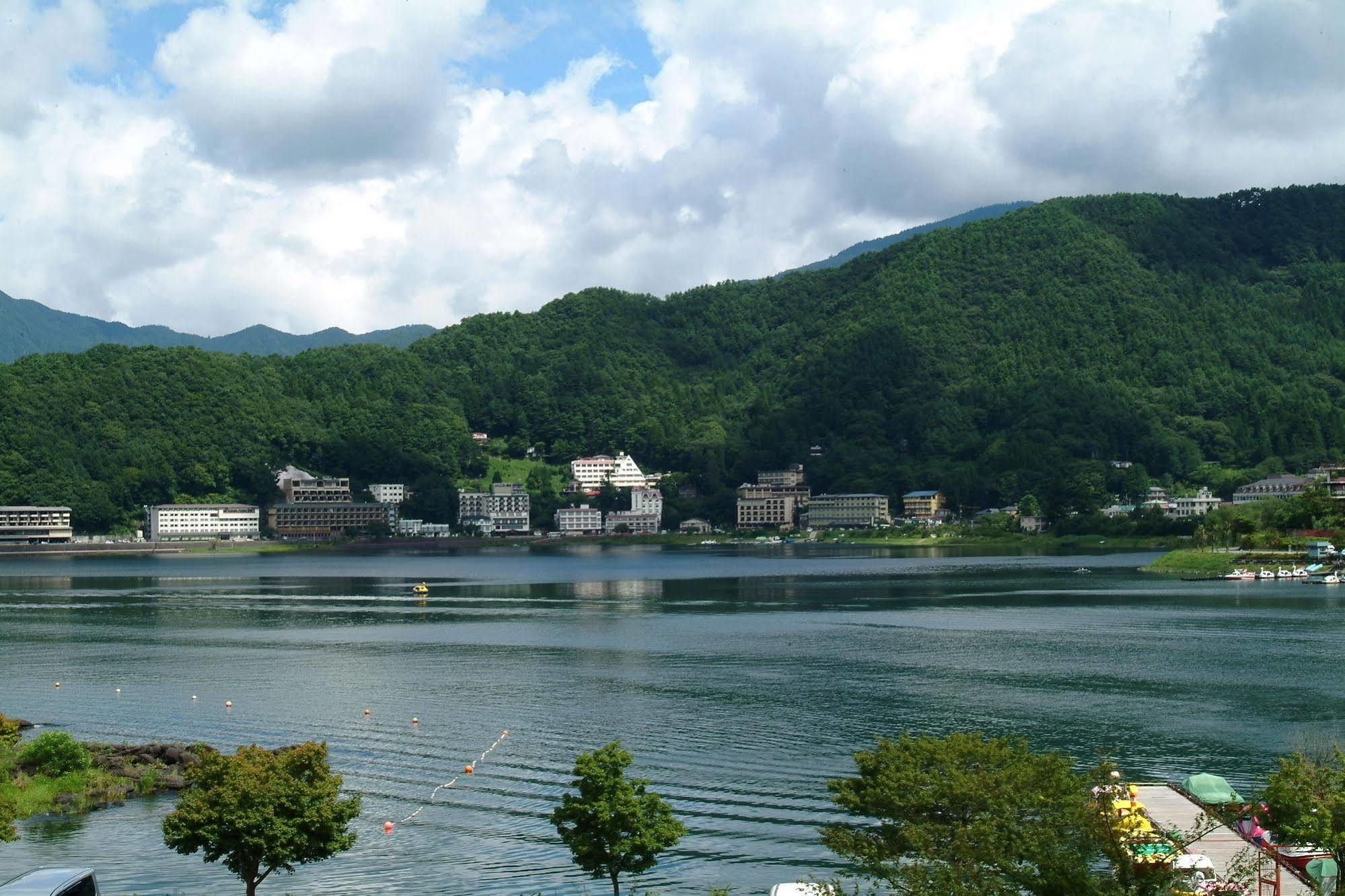 Fujikawaguchiko Onsen Konanso Hotel Ngoại thất bức ảnh Lake Hyōko